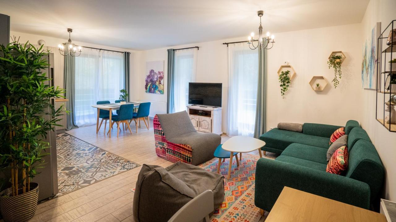 Family Treez Premium Apartments Пояна-Брашов Экстерьер фото
