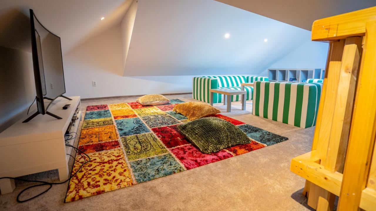 Family Treez Premium Apartments Пояна-Брашов Экстерьер фото